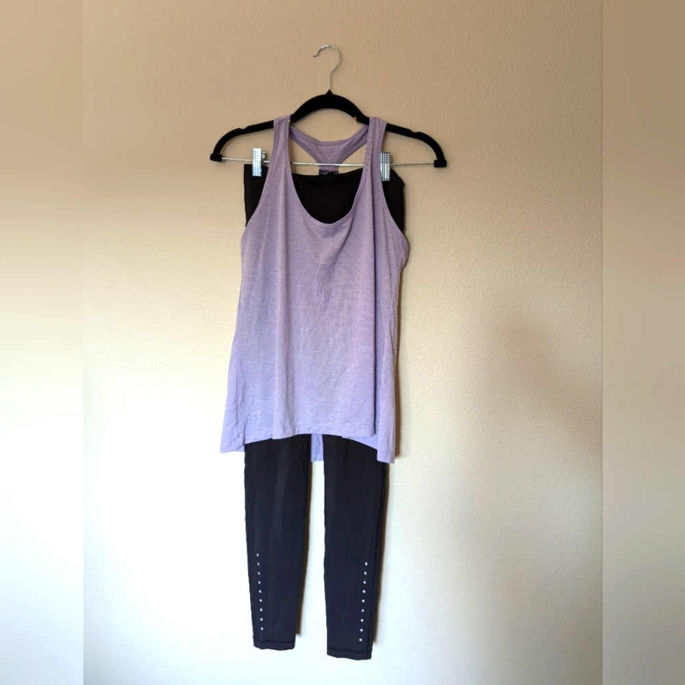 NWOT Old Navy Activewear Set Black Leggings and LilacTank Size S
